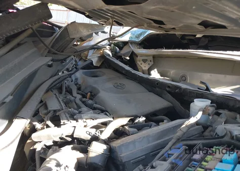 2019 Toyota Rav4 Le z USA, uszkodzony, nr VIN 2T3H1RFVXKW037563